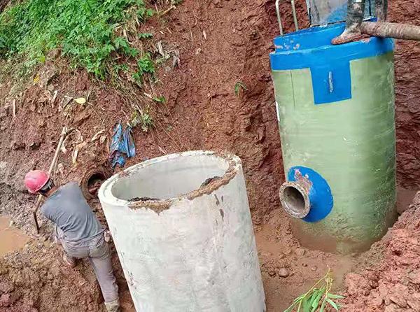 马来西亚一体化提升泵安装现场
